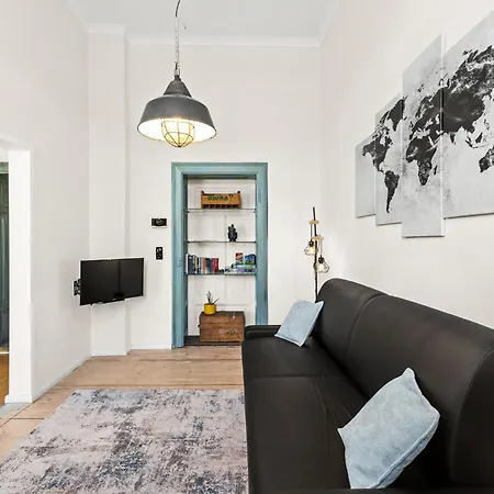 Modernes Altbau-Loft I U-Bahn I Nahe Altstadt & Christkindlesmarkt I Messe I Nuernberg & Fuerth Apartment Nuremberg