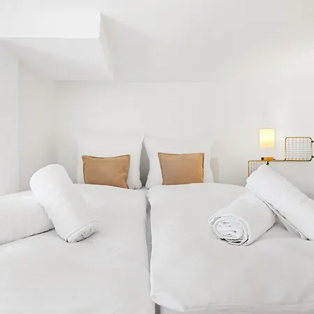 Modernes Altbau-Loft I U-Bahn I Nahe Altstadt & Christkindlesmarkt I Messe I Nuernberg & Fuerth * Nuremberg