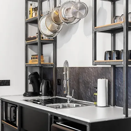 Modernes Altbau-Loft I U-Bahn I Nahe Altstadt & Christkindlesmarkt I Messe I Nuernberg & Fuerth *