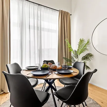 Appartement Modernes Altbau-Loft I U-Bahn I Nahe Altstadt & Christkindlesmarkt I Messe I Nuernberg & Fuerth *